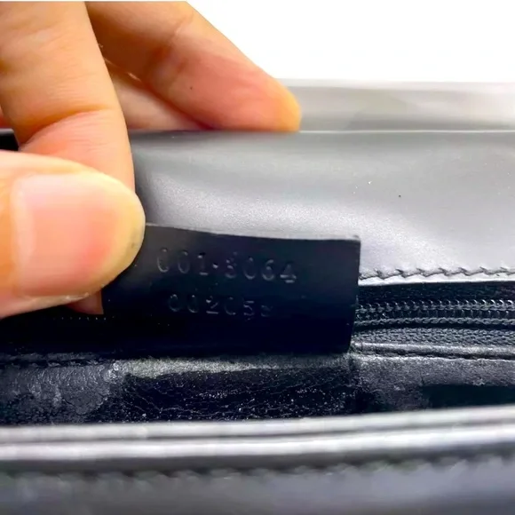 GUCCI Shoulder Bag Enamel Black Auth genuine premium quality Italian leather - Picture 10 of 10